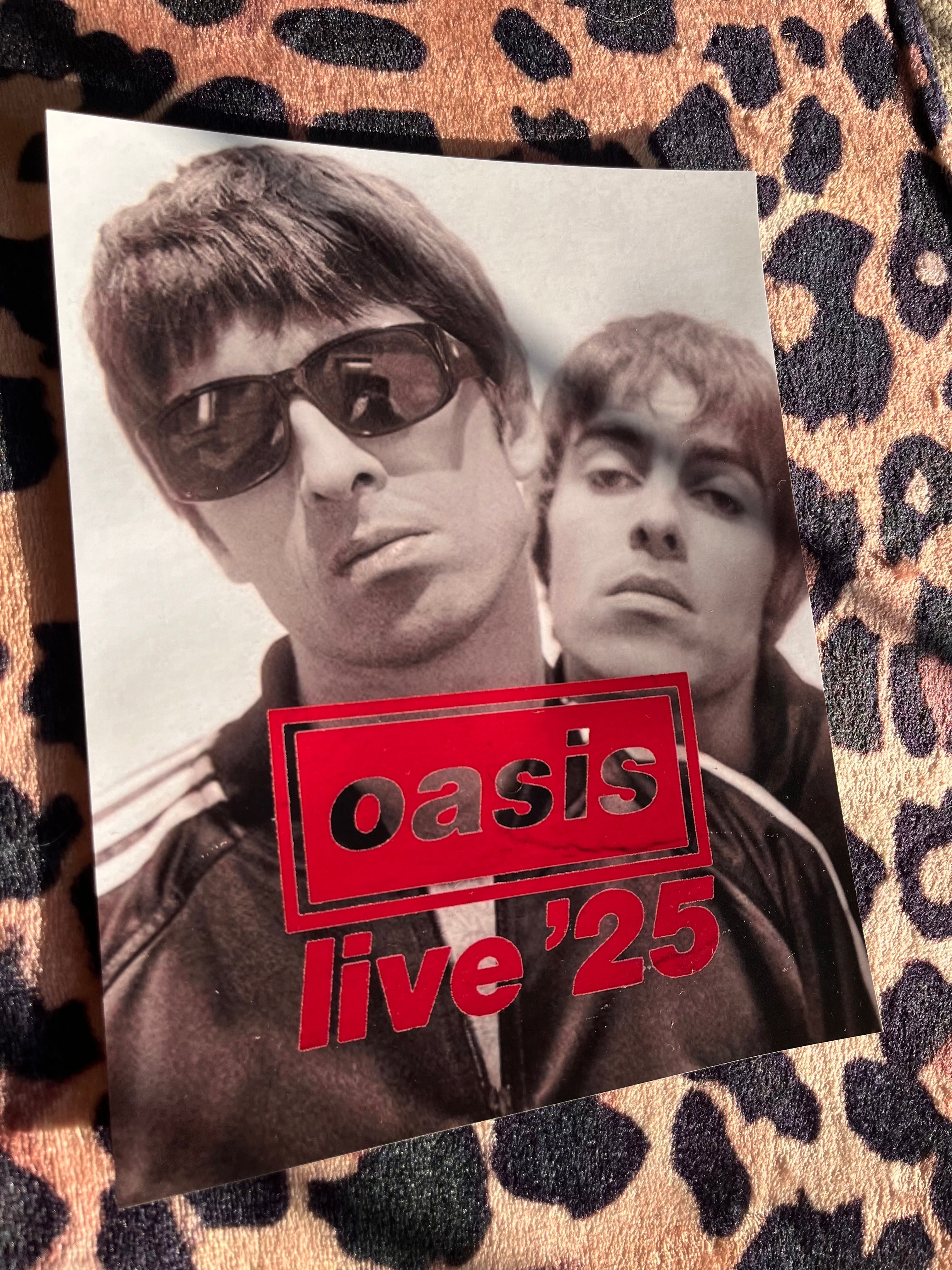 Oasis live ‘25 poster in red! 🎸🎶