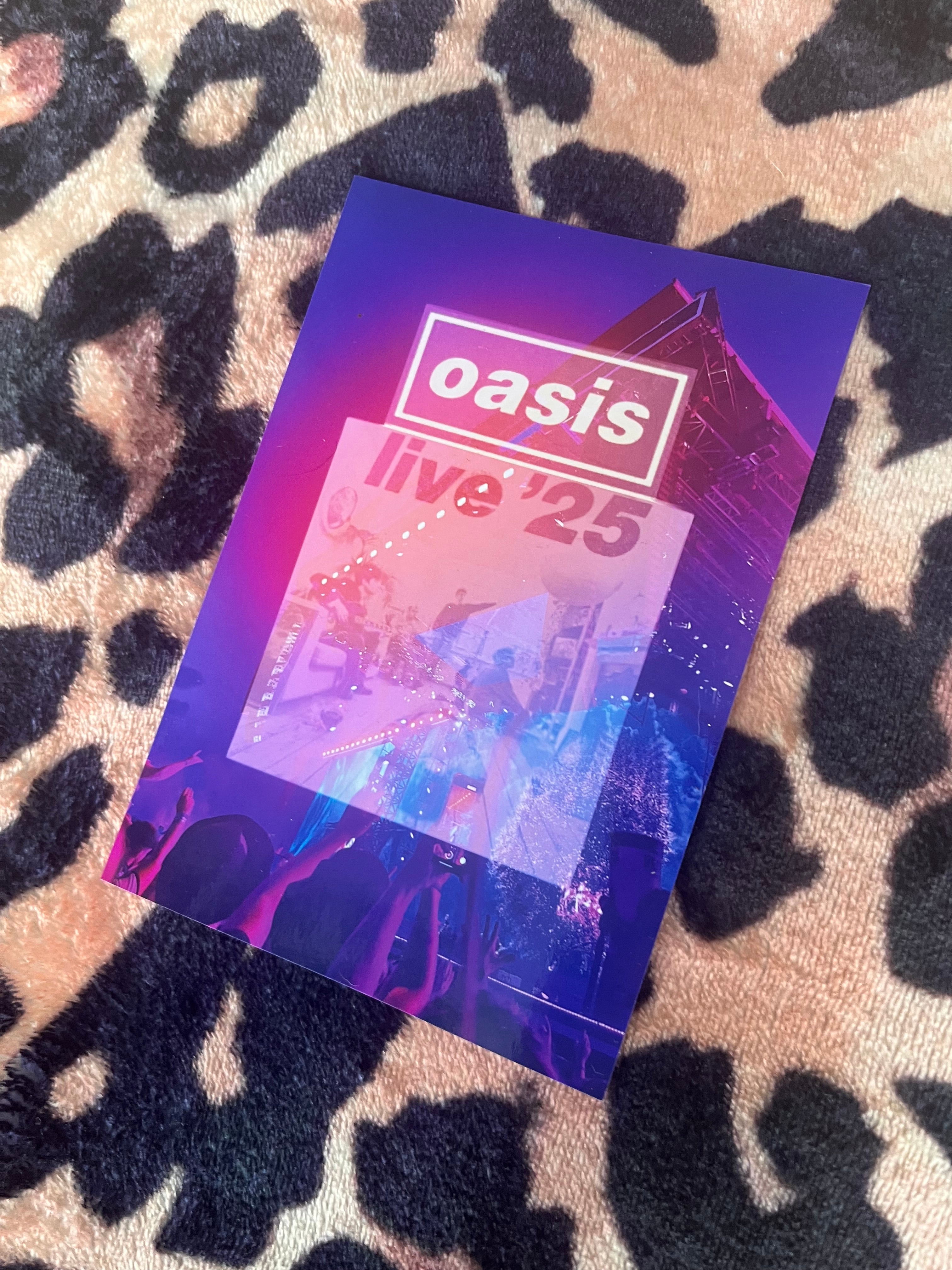 Oasis live ‘25 poster in pink and blue! 🩵💕