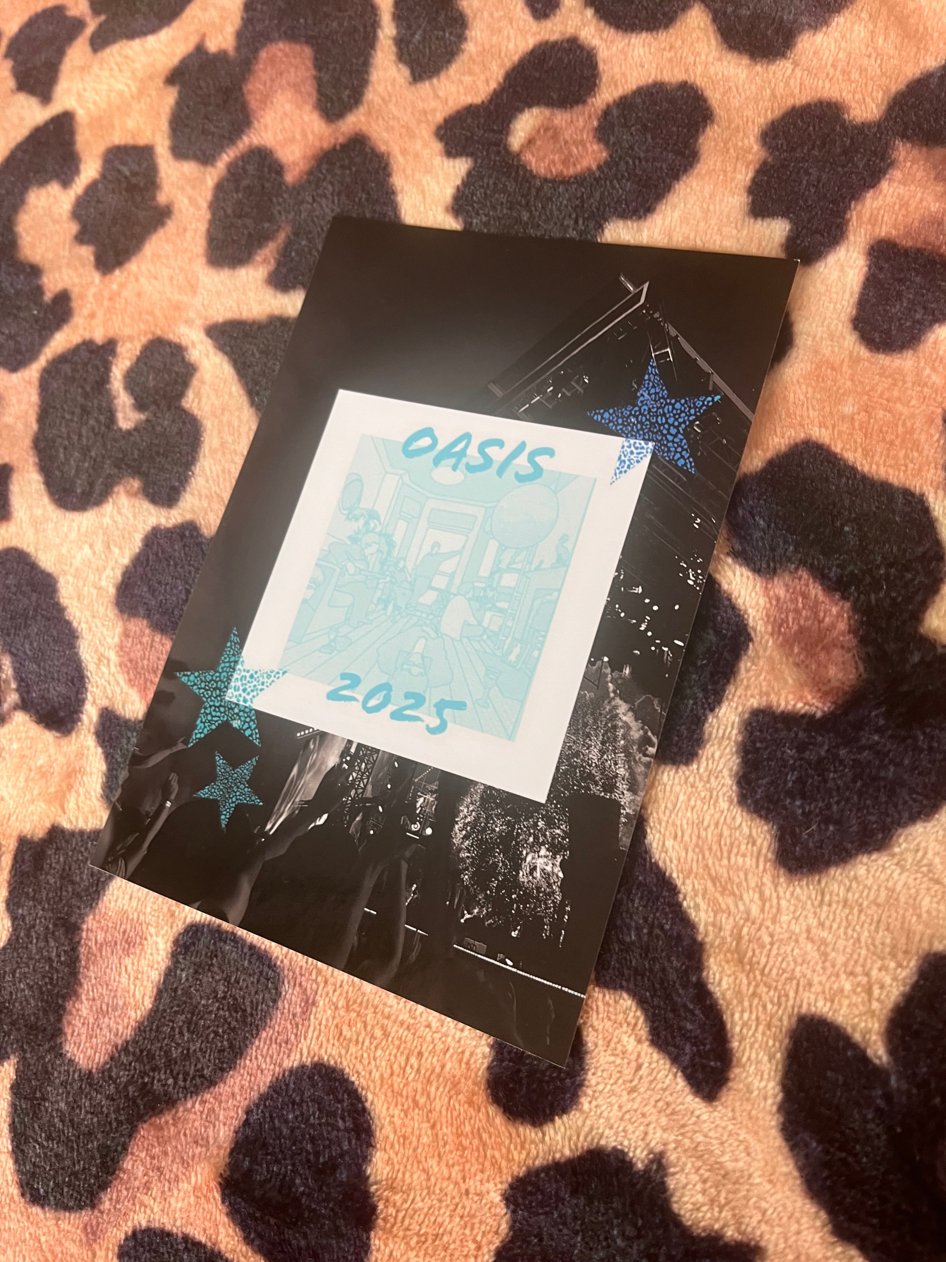 Oasis live ‘25 blue poster with stars! 🩵🎶