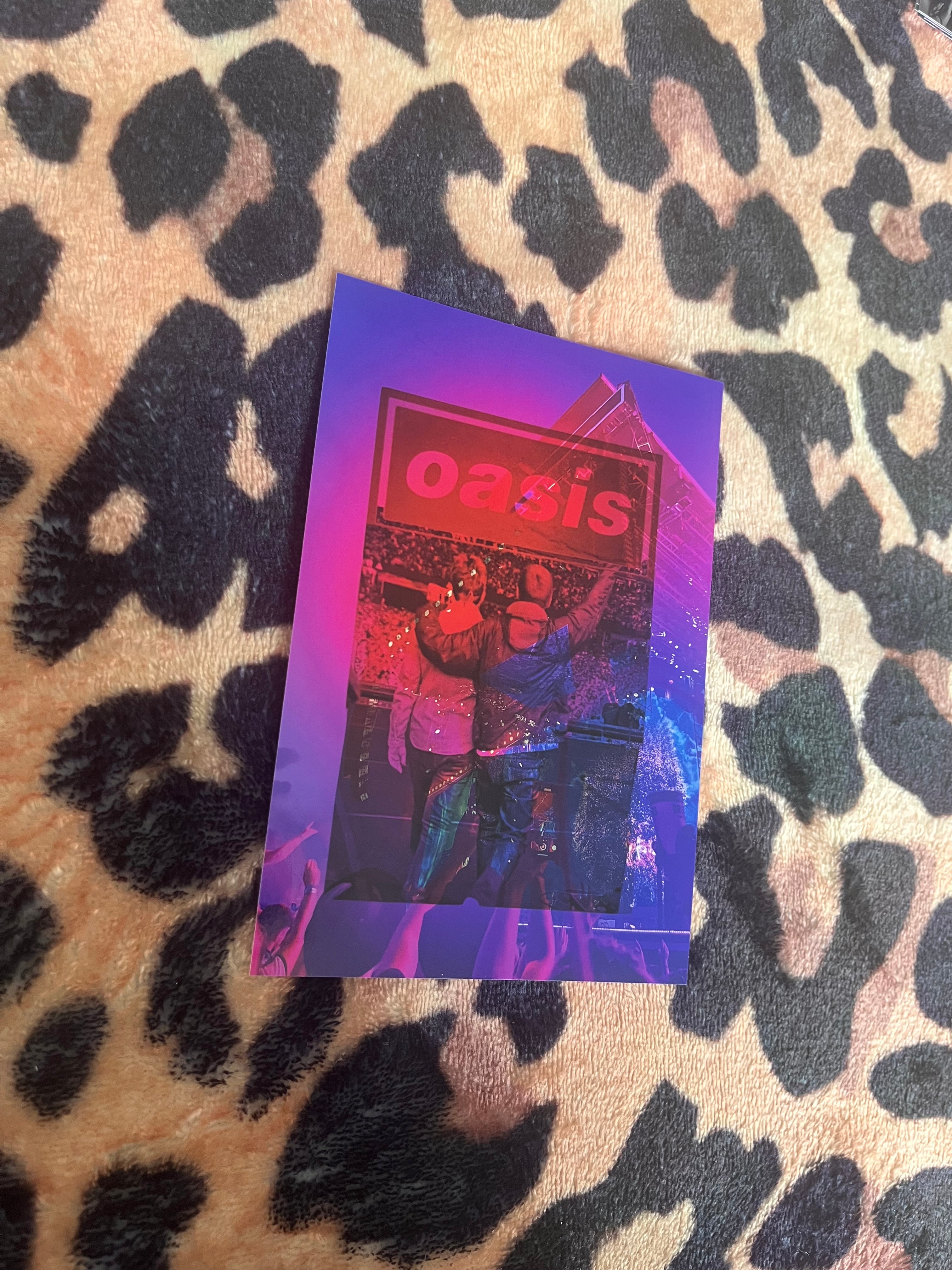 Oasis live 2025 funky style poster! 🎸🎶