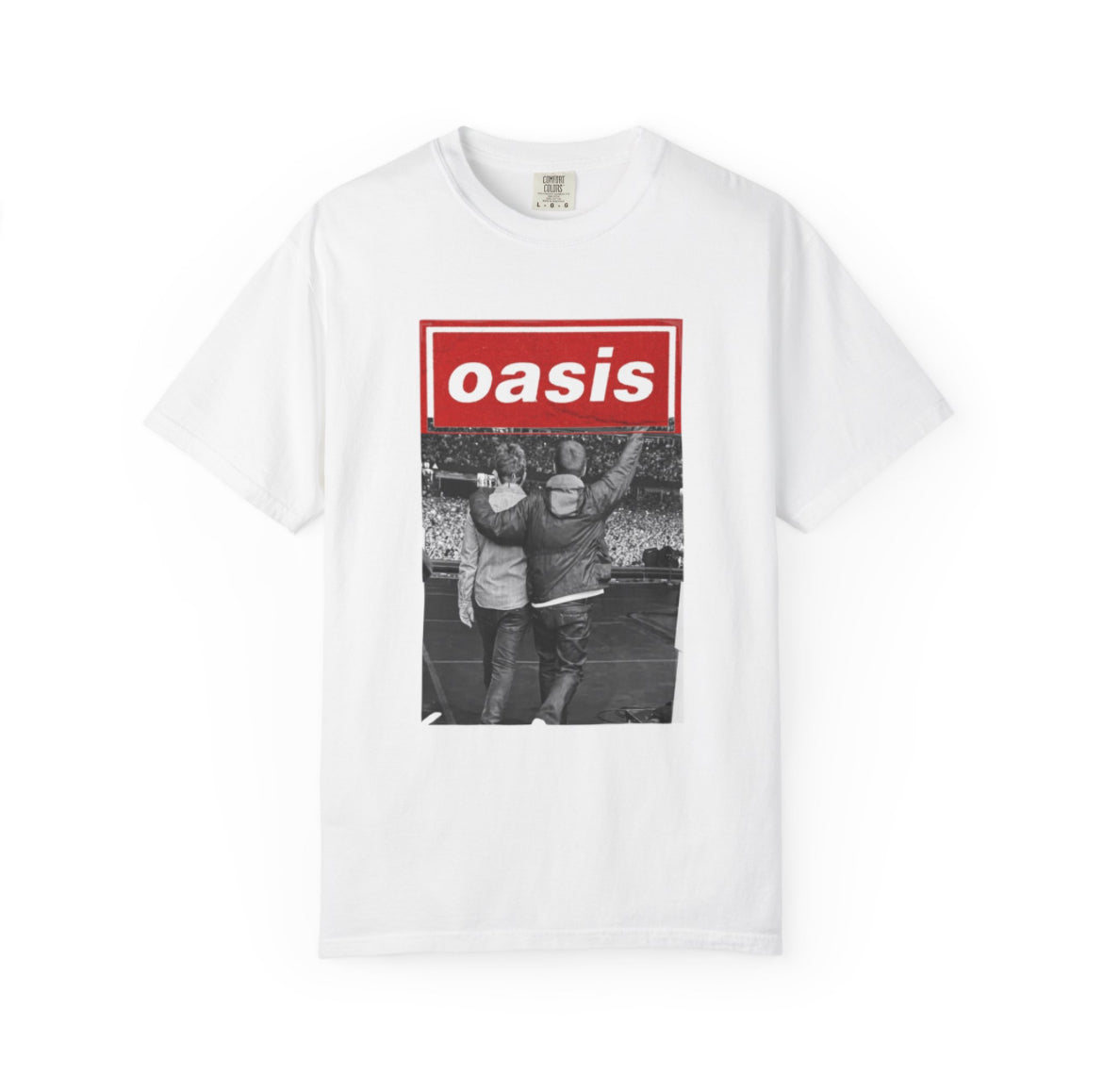 Oasis live ‘25 in red white shirt! 🎸🎶