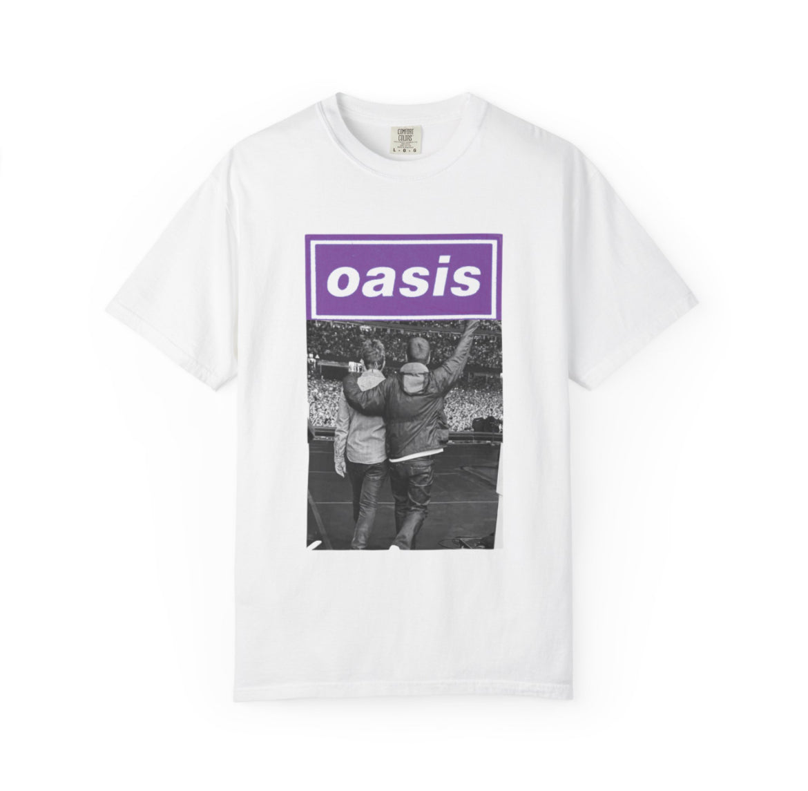 Oasis live ‘25 in purple white shirt! 💜🎶